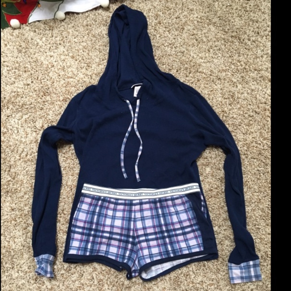 VS pajama set